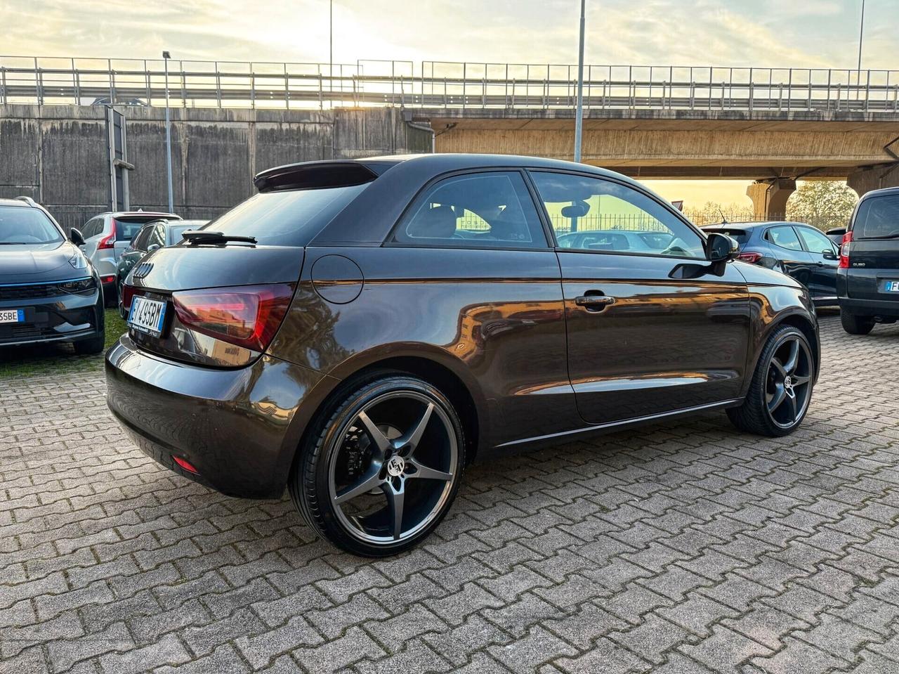 Audi A1 1.2 TFSI S line NAVIGA CRUISE SENSORI PDC