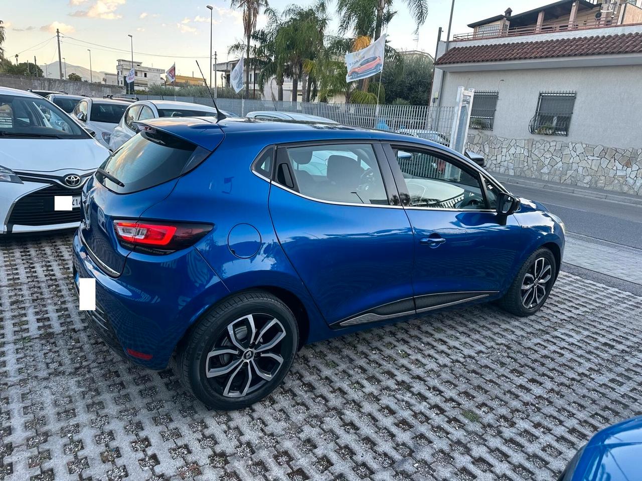 Renault Clio dCi 8V 90 CV 5 porte Moschino Intens-08/2019