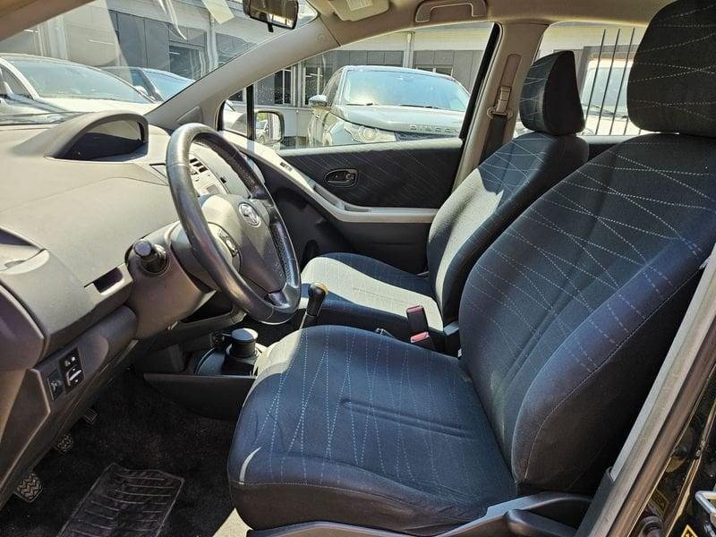 Toyota Yaris Yaris 5p 1.0 Sol