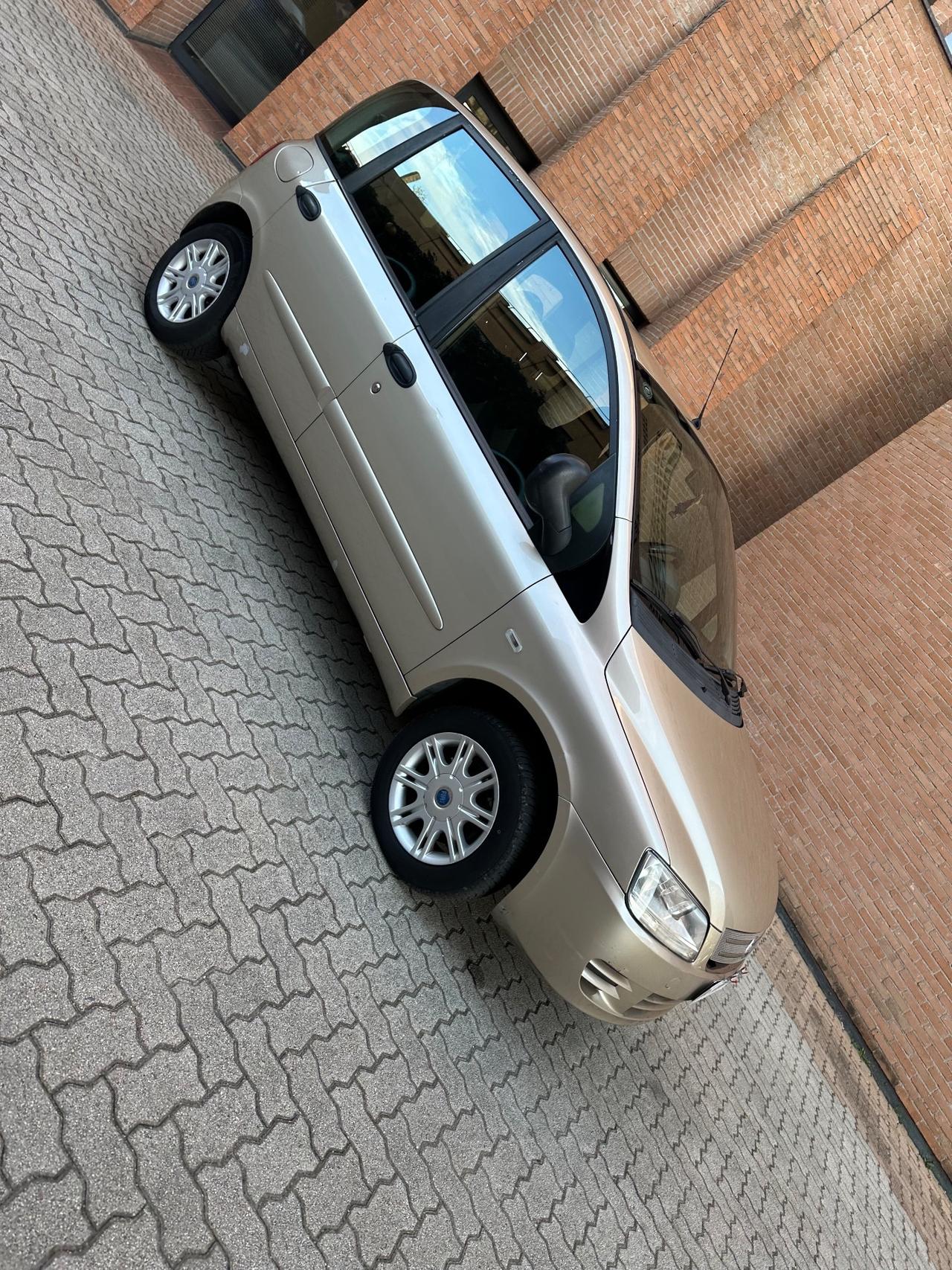 Fiat Multipla 1.6 16V Natural Power Active