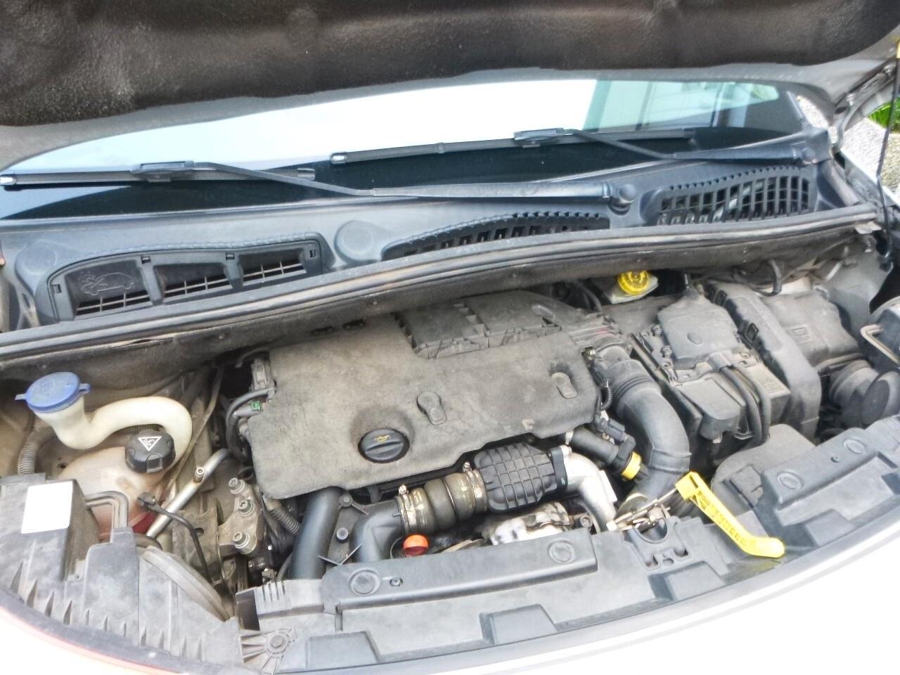 Peugeot 208 1.2 VTi 82 CV 5 porte Access NEOPATENTATI