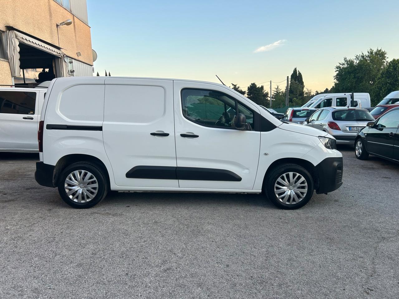 Peugeot Partner BlueHDi 2021 Euro6D