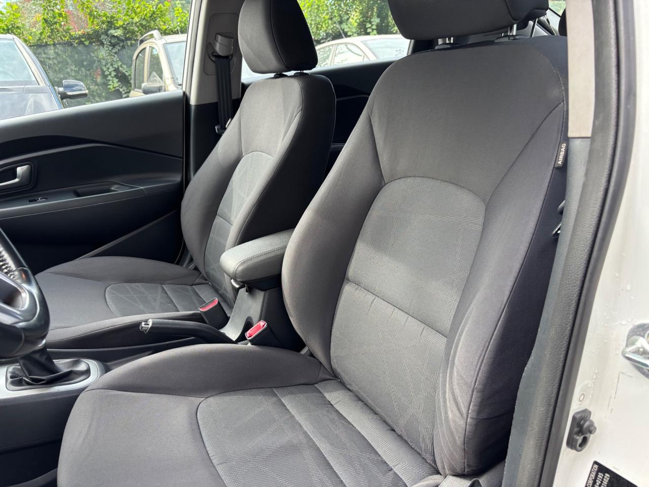 Kia Rio 1.1 CRDi 5p. Cool OK NEOPATENTATI