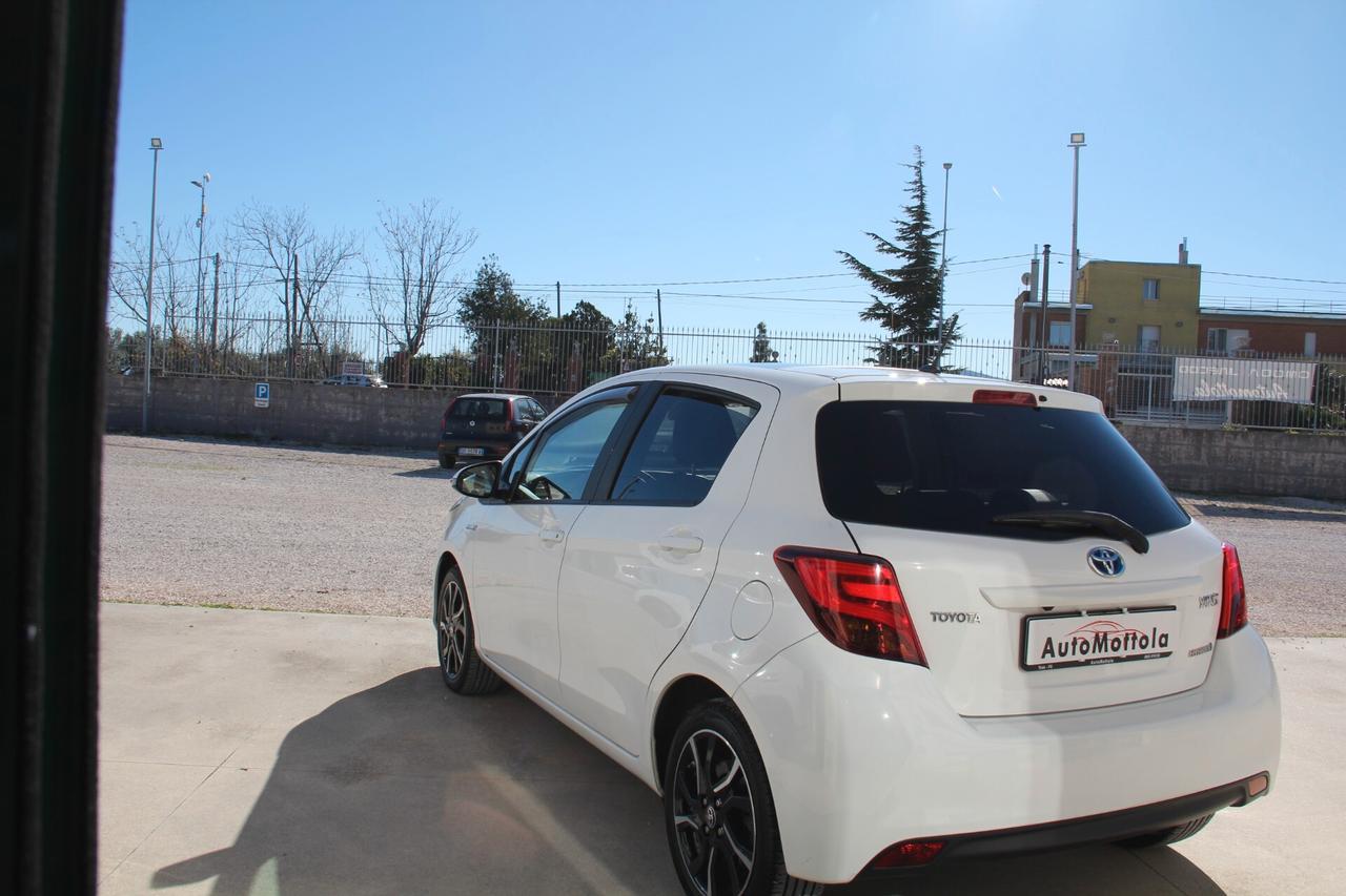 Toyota Yaris 1.5 Hybrid 5 porte Active (KW 54 CV 74 Neopatentati)