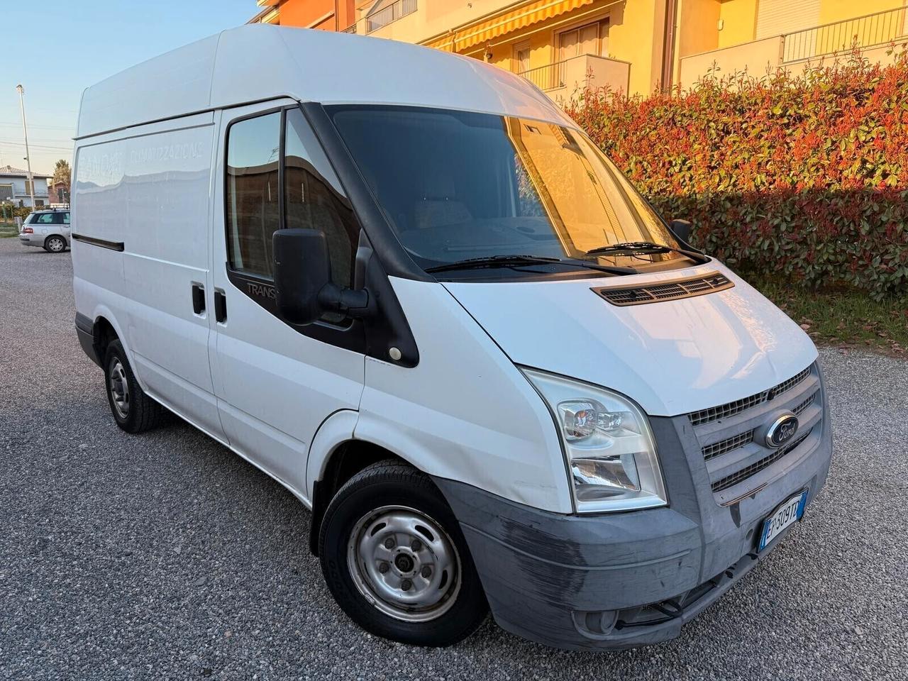 Ford Transit 280M 2.2 TDCi/100 PC-TA Furgone