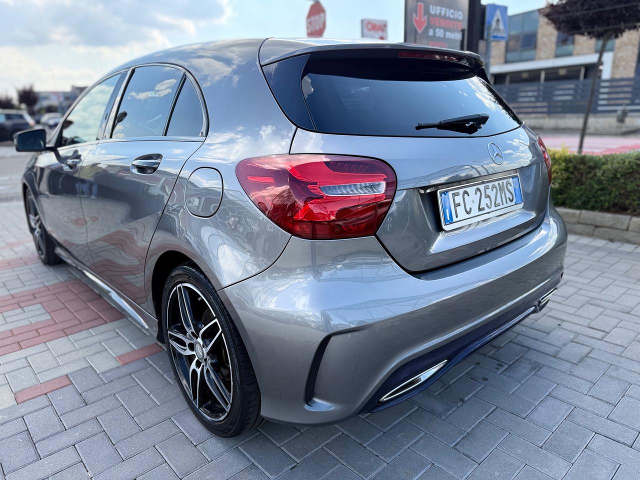 Mercedes-benz A 180 d Premium AMG NEOPATENTATI