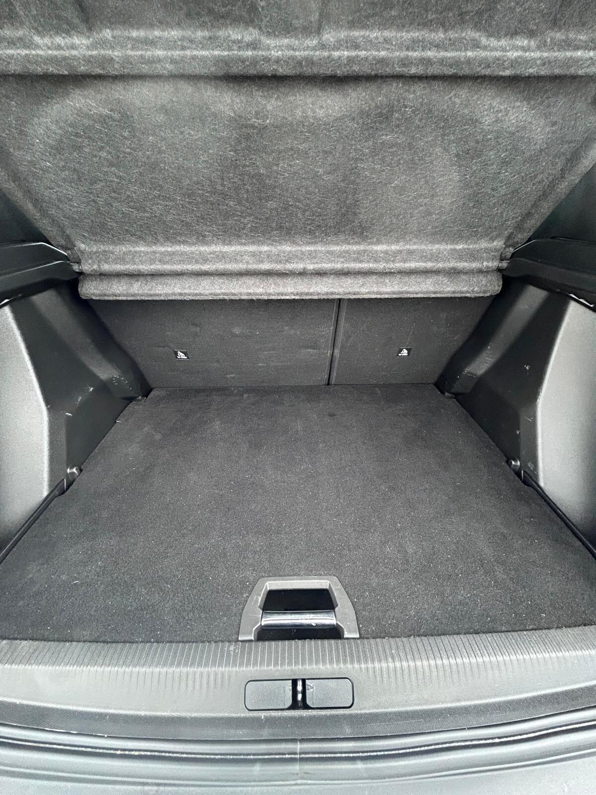 Peugeot 2008 BlueHDi 130 S&S EAT8 Allure Pack