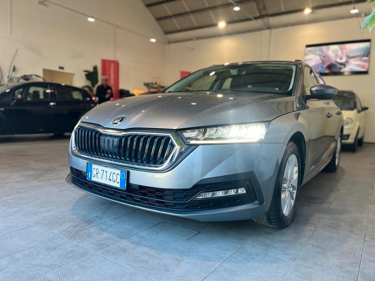 SKODA OCTAVIA 2.0 TDI DSG 10/2023 *81MILA KM*UNICOPRO*