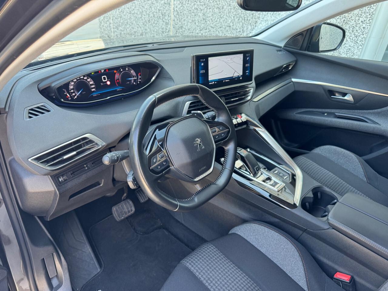 PEUGEOT 5008 7 POSTI BlueHDi 130 Business EAT8 S/S automatica