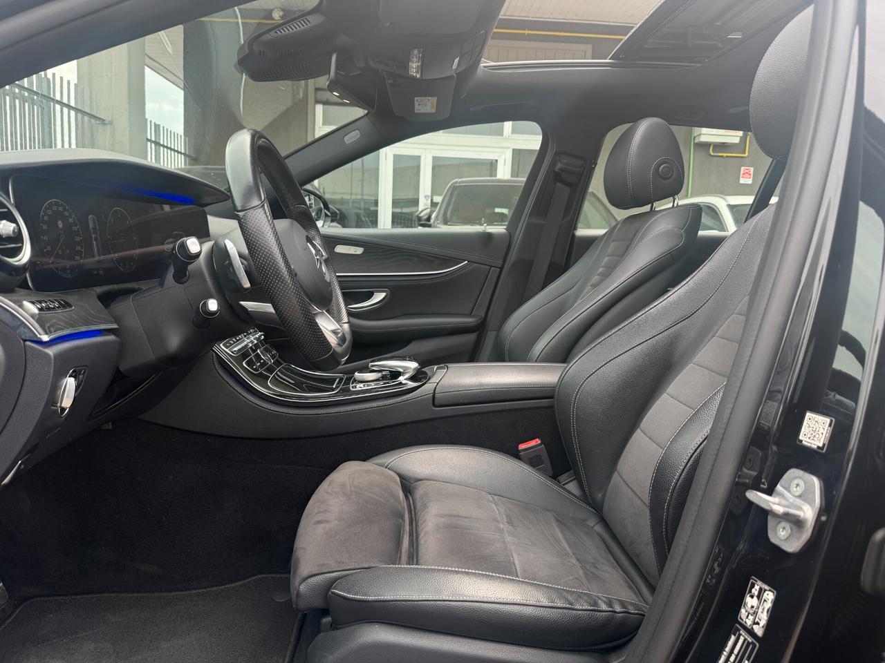 Mercedes-Benz E 220 d Premium Plus AMG/ TETTO PANORAMICO