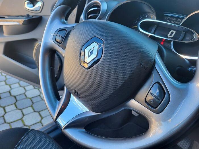 Renault Clio dCi 8V 90CV 5 porte Serie Speciale COSTUME NATIONAL