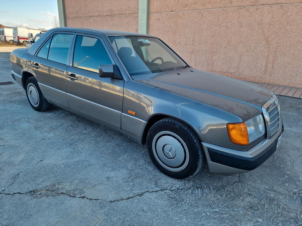 Mercedes-benz 300 200 E