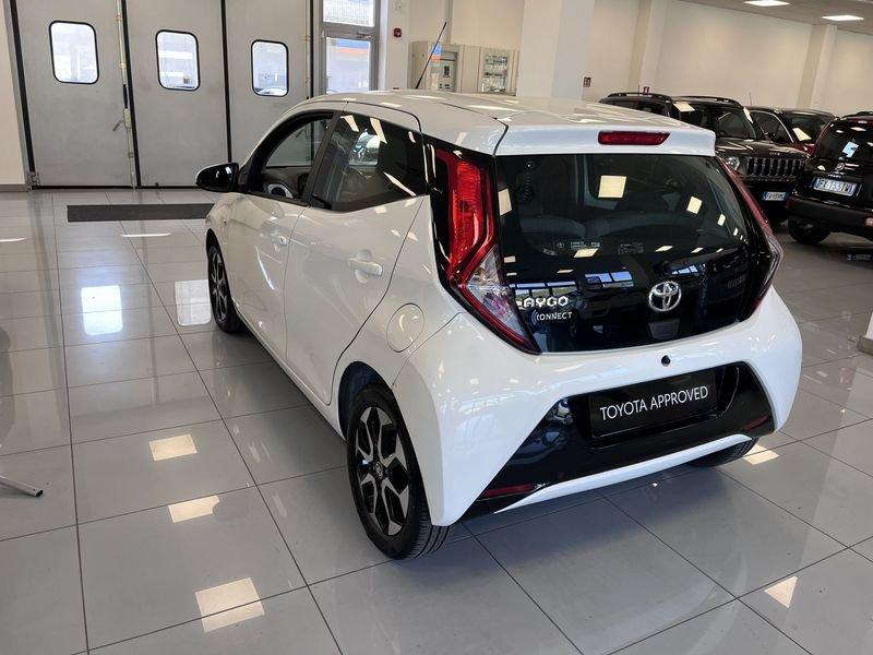 Toyota Aygo Connect 1.0 VVT-i 72 CV 5 porte x-fun