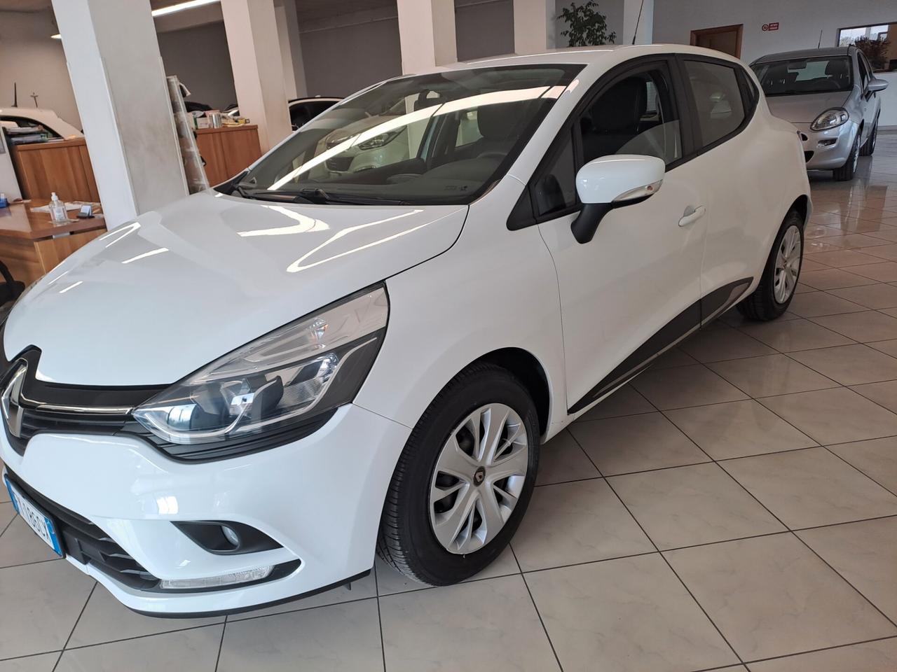 Renault Clio TCe 12V 90 CV GPL 5 porte Moschino Zen