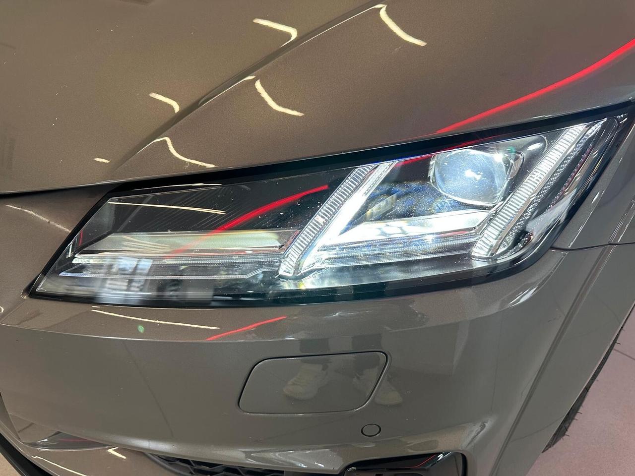 Audi TT Roadster 40 2.0 tfsi s-tronic S-line