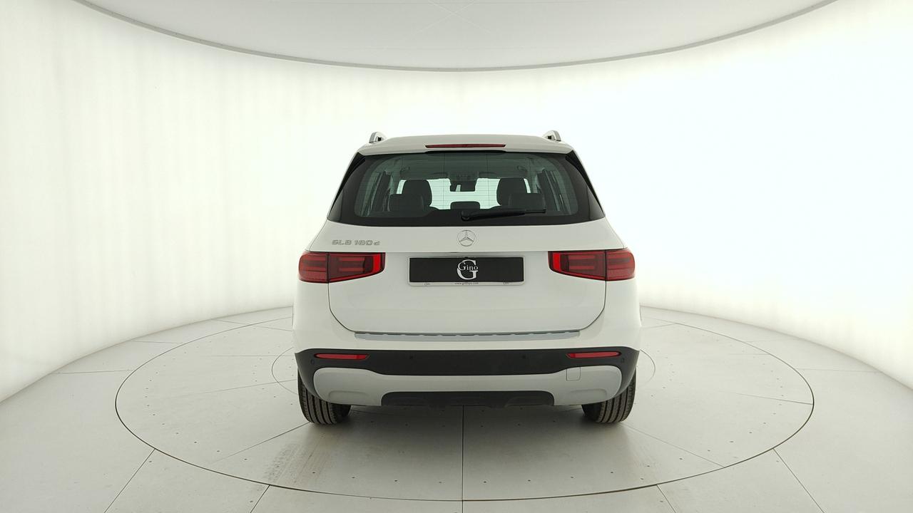 Mercedes-Benz GLB 180 d Advanced auto