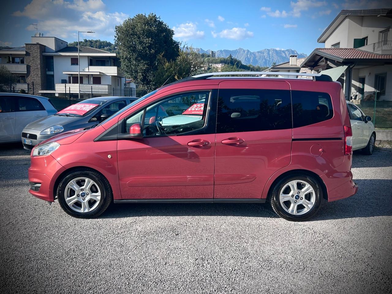 Ford Tourneo Courier 1.5 TDCI 75 CV