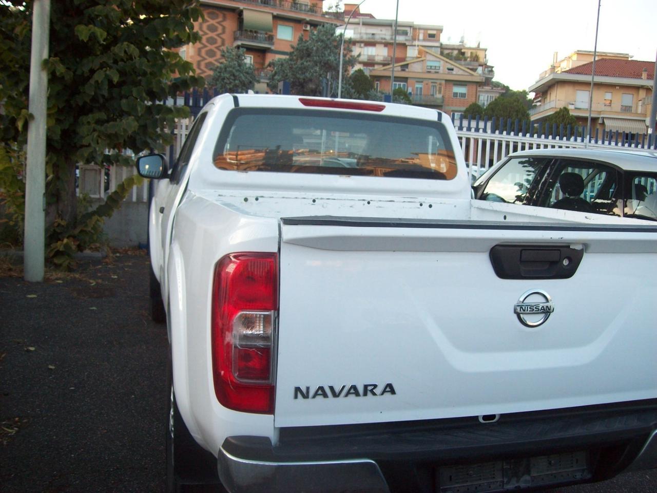 NISSAN NAVARA 2.3 DCI 4X4 ACENTA