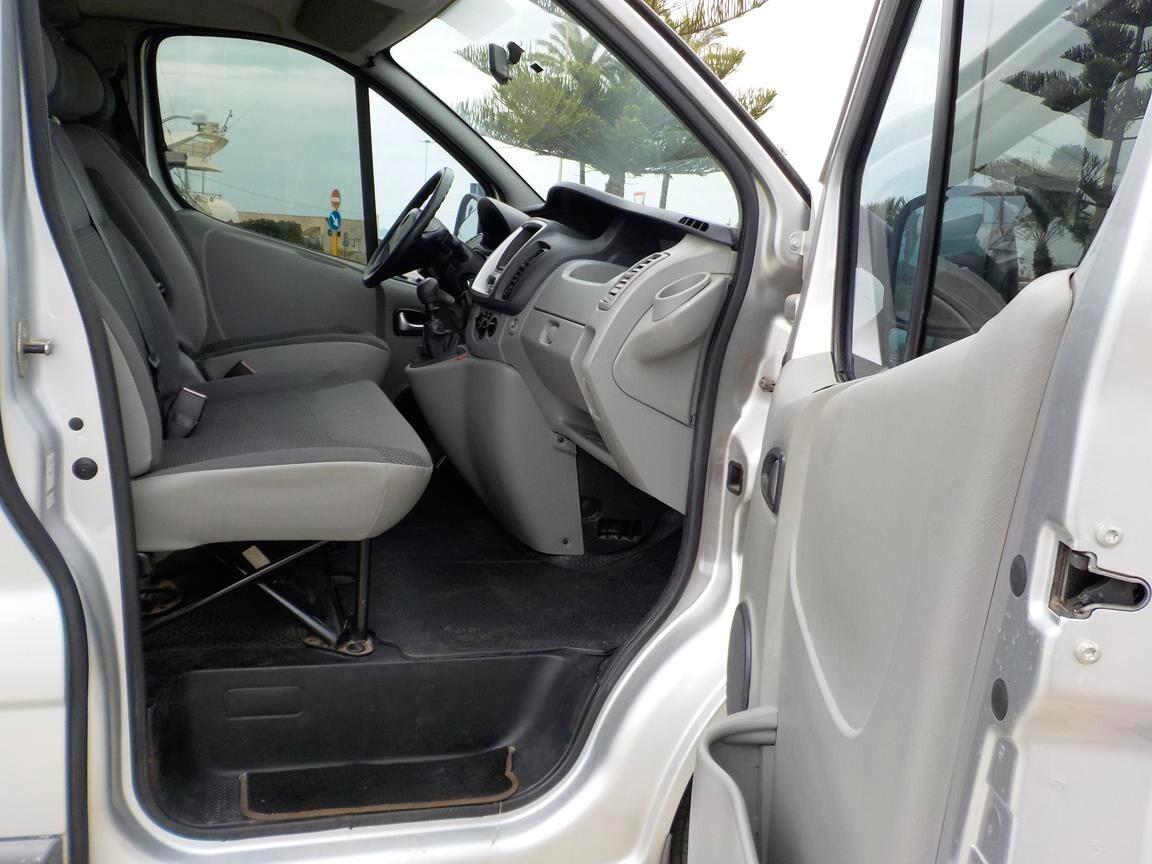 Opel Vivaro 27 2.0 CDTI PC-TN Combi 9 posti