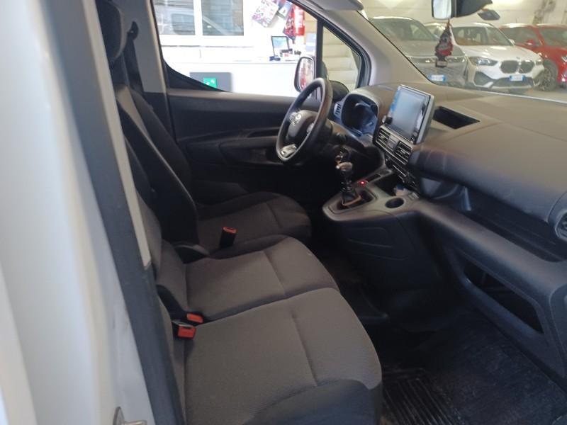 Citroen Berlingo Toyota Proace City 1.5d 100cv L2 S 10q Comfort