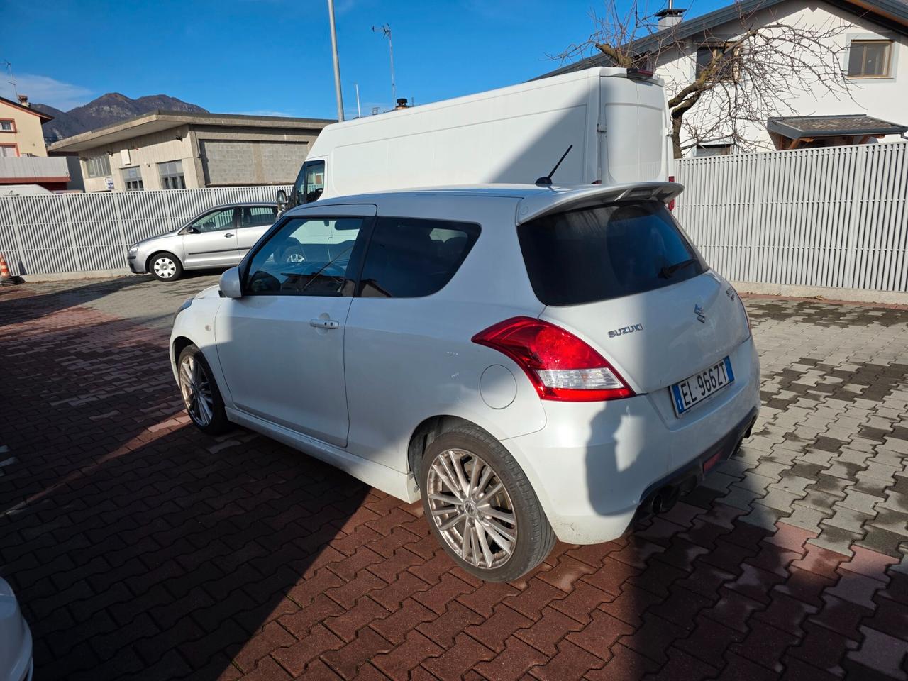 Suzuki Swift 1.6 VVT Sport perfetta e garantita 12 M