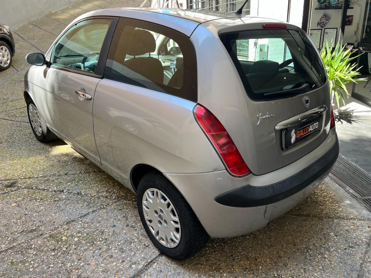 LANCIA Ypsilon 1.2 16V Platino