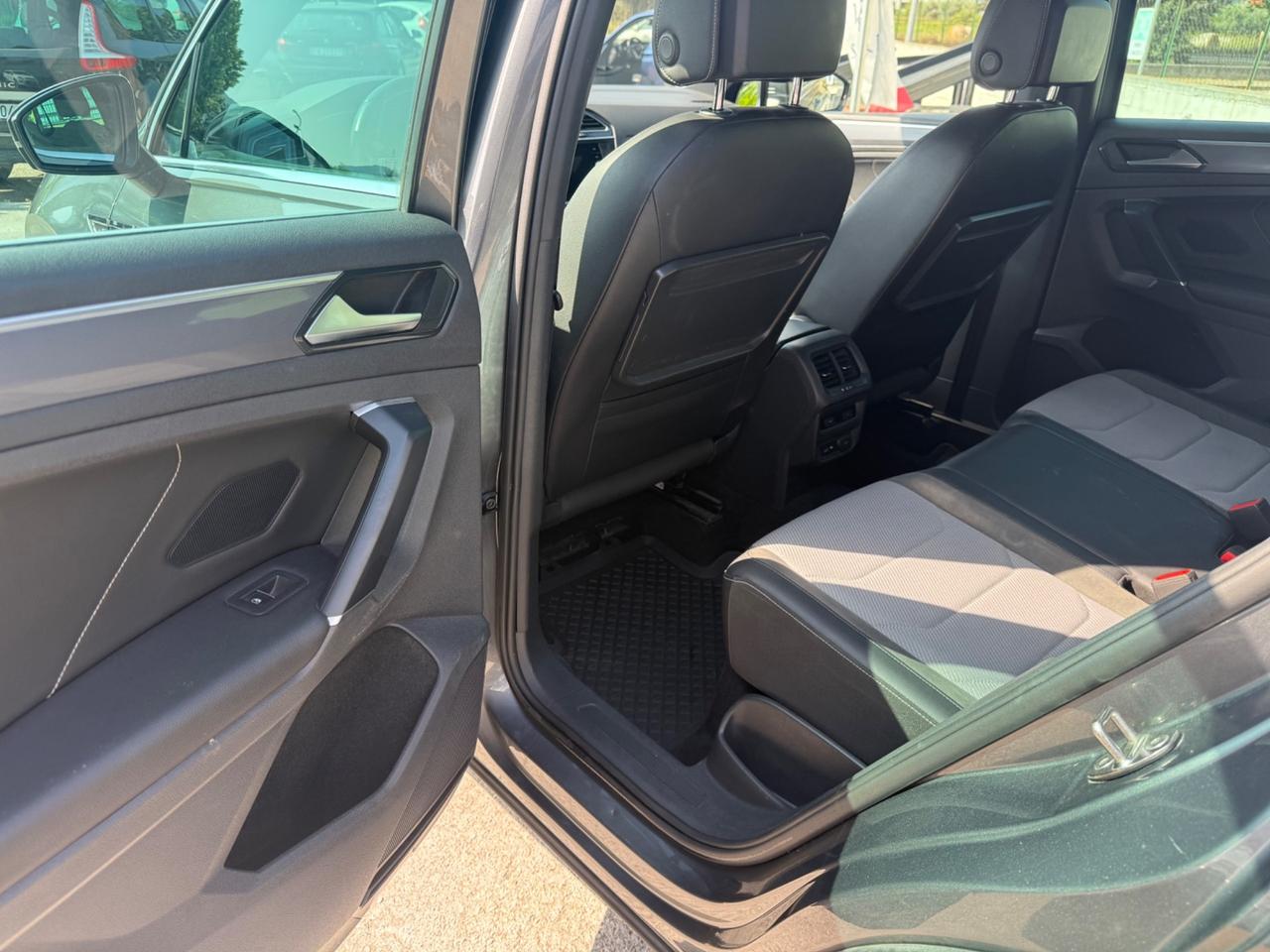 Volkswagen Tiguan 2.0 BiTDI SCR DSG 4MOTION Advanced R-Line BMT