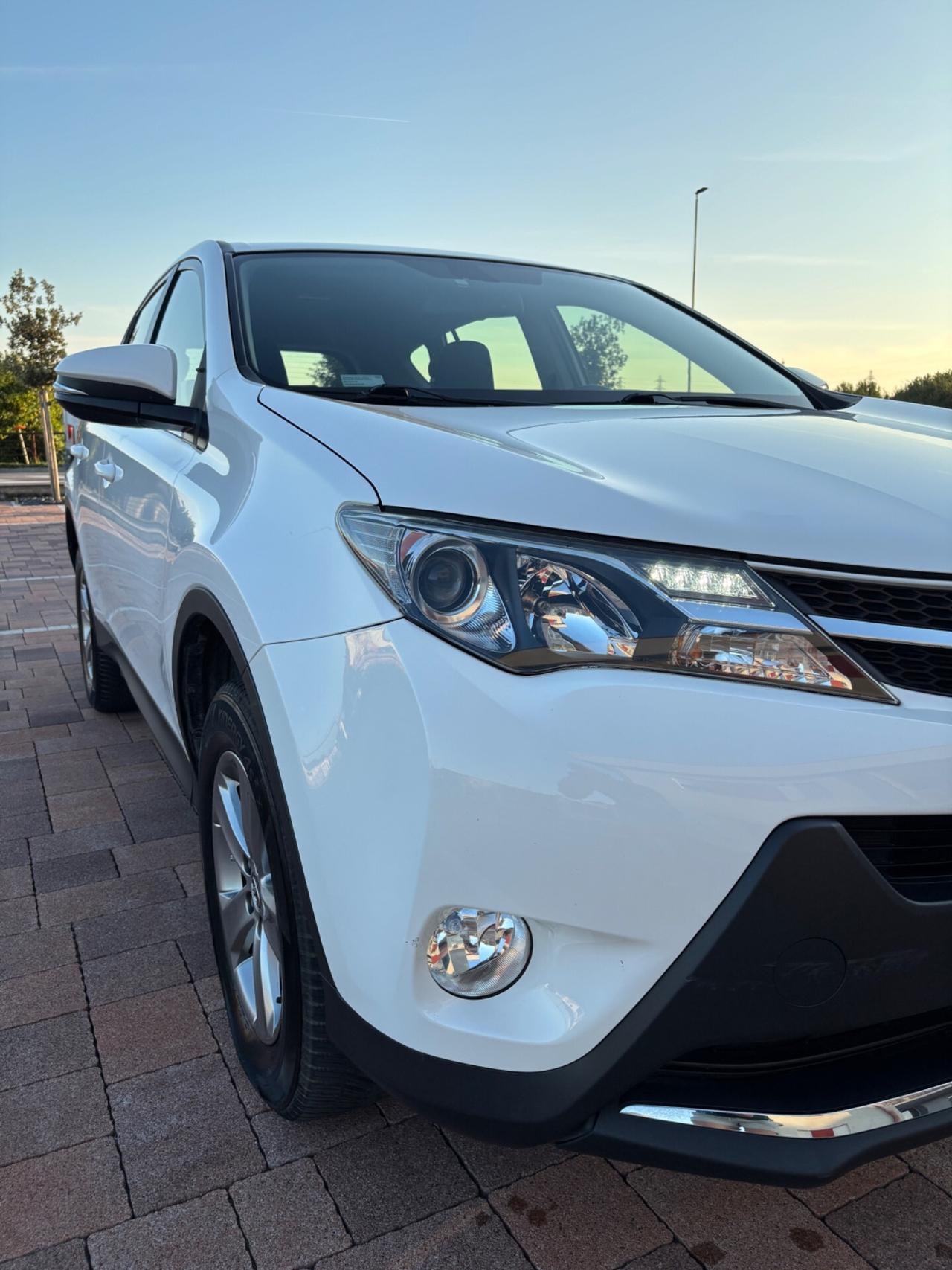 Toyota RAV 4 RAV4 2.0 D-4D 2WD Active