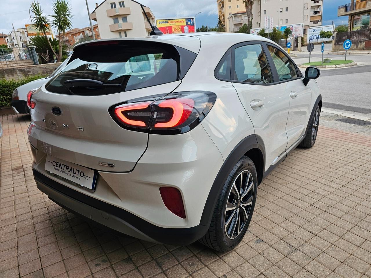 Ford Puma 1.0 EcoBoost Hybrid 125 CV S&S Titanium