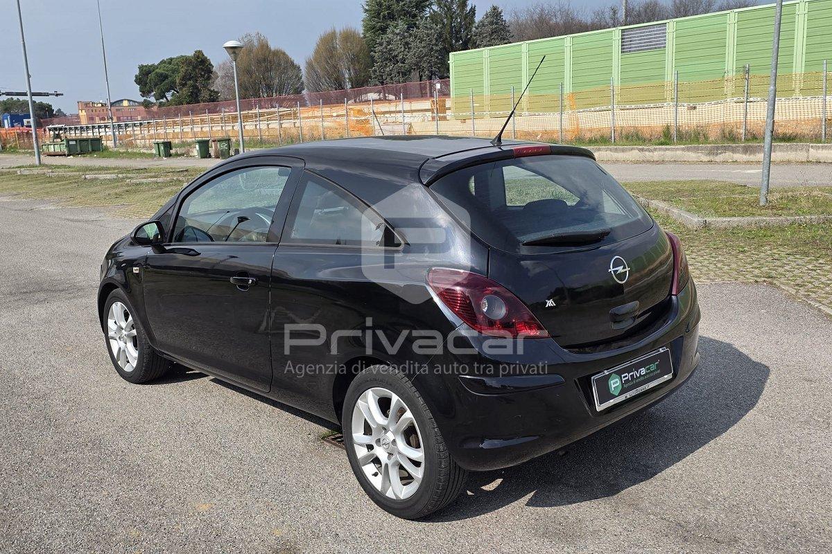 OPEL Corsa 1.2 3 porte Club