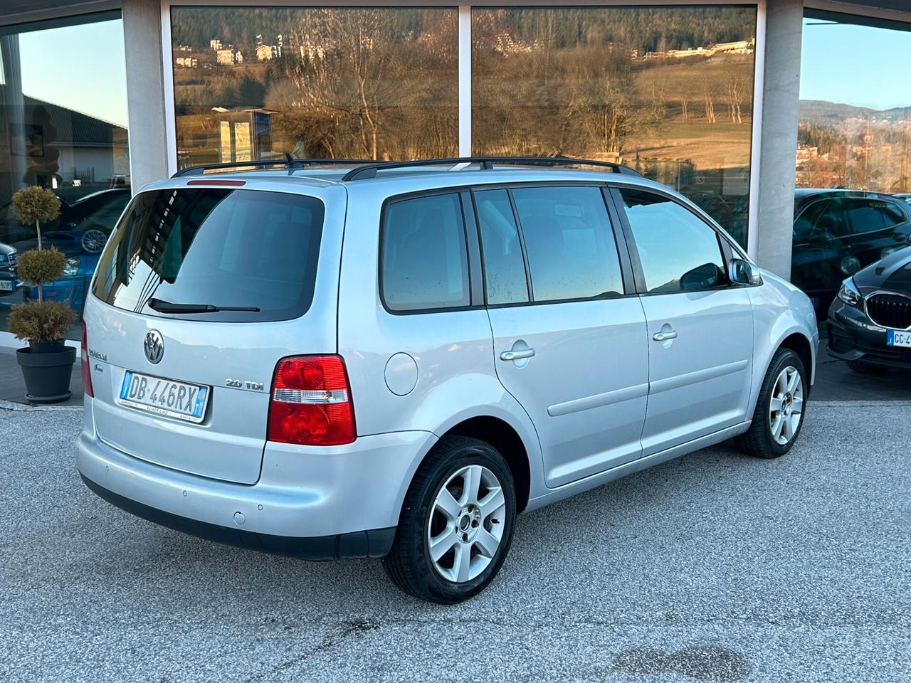 Volkswagen Touran 2.0 16V 140cv TDI Highline