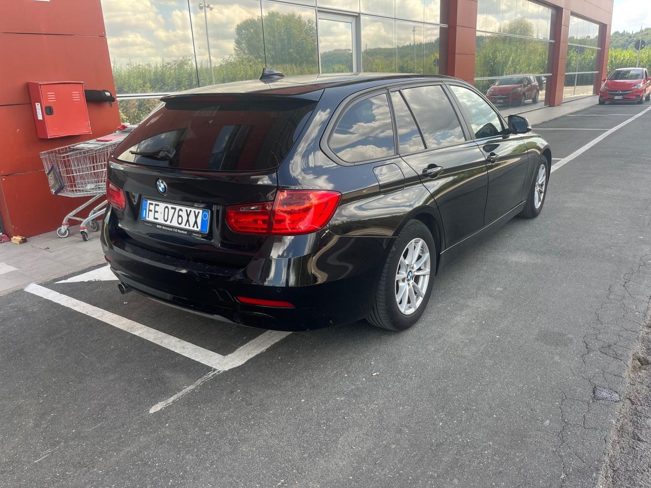 Bmw 320d Touring Business aut. 2014 2.0 DIESEL 184 cv