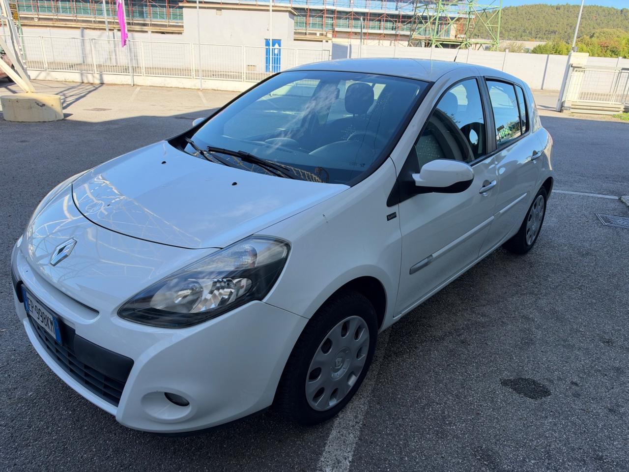Renault Clio 1.2 16V 5 porte Yahoo! 2012