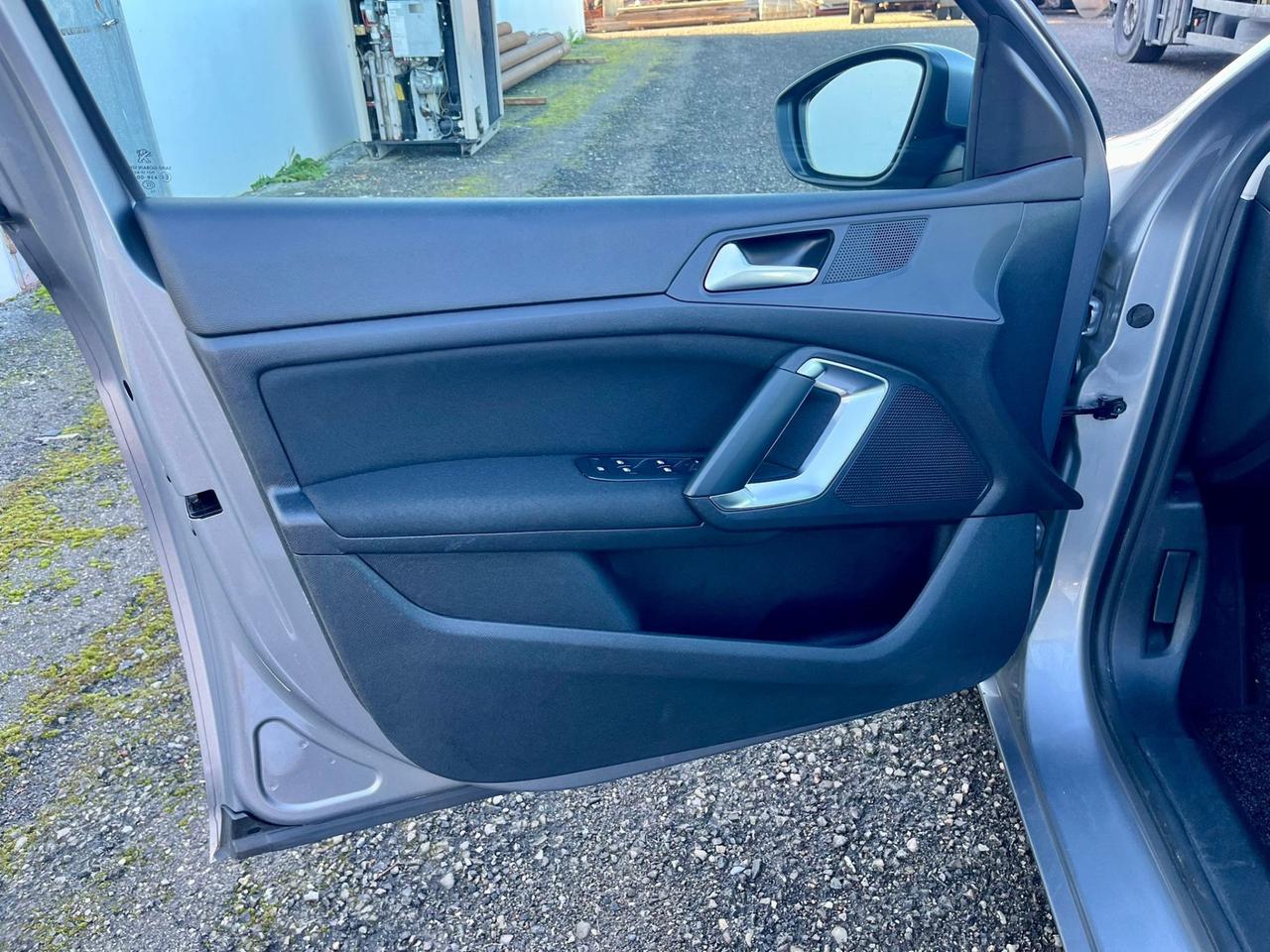 Peugeot 308 BlueHDi 150cv 2015 139.000km euro6 per neopatentati