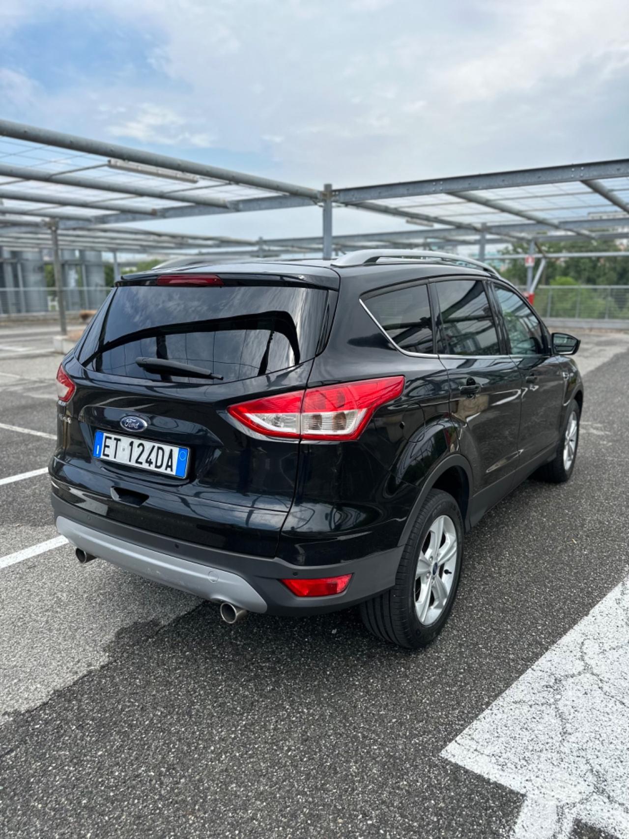 Ford Kuga 2.0 TDCI 140 CV 2WD Titanium