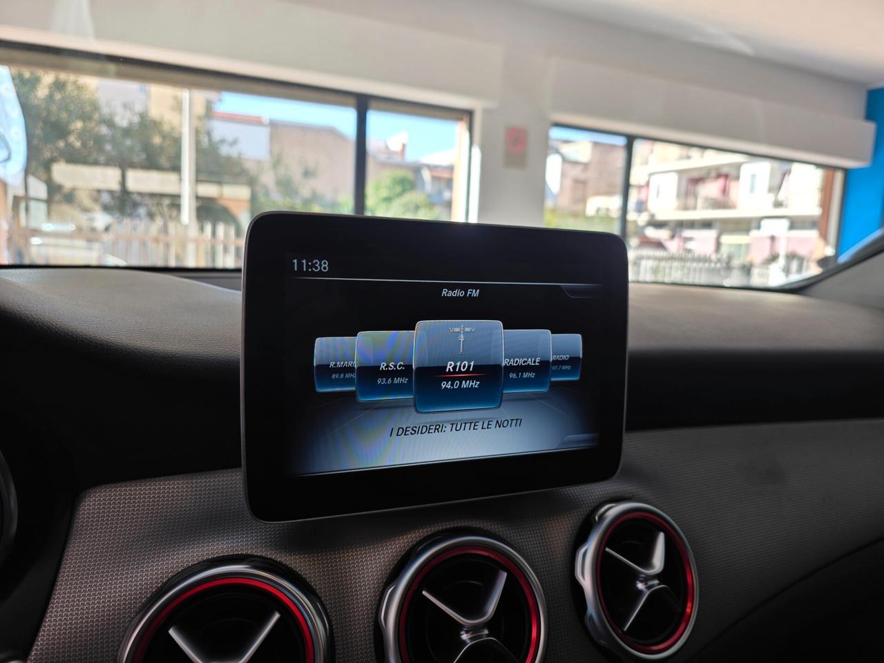 Mercedes-benz GLA 200 d Automatic Premium