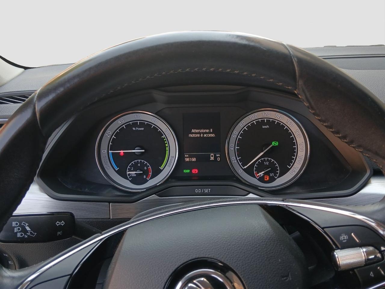 Skoda Superb iV Wagon Superb Wagon iV 1.4 tsi phev Executive dsg
