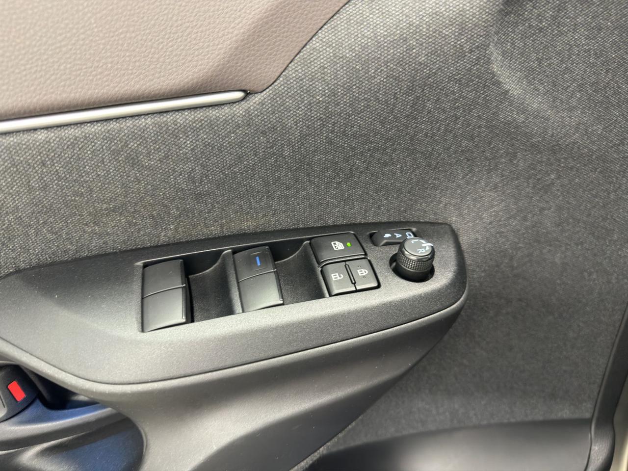 Toyota Yaris Cross 1.5h Lounge fwd 116cv e-cvt