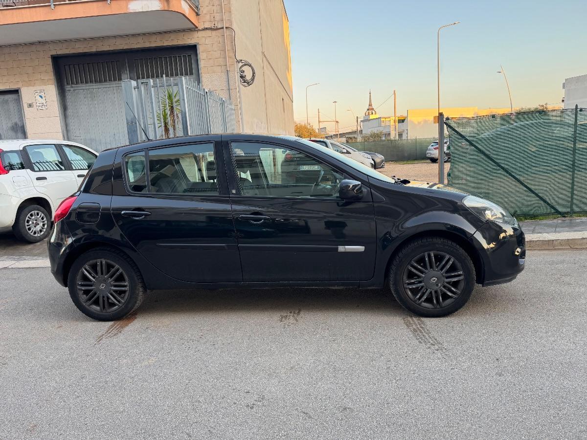 RENAULT CLIO 1.5 dCi 85 CV 5p. Luxe