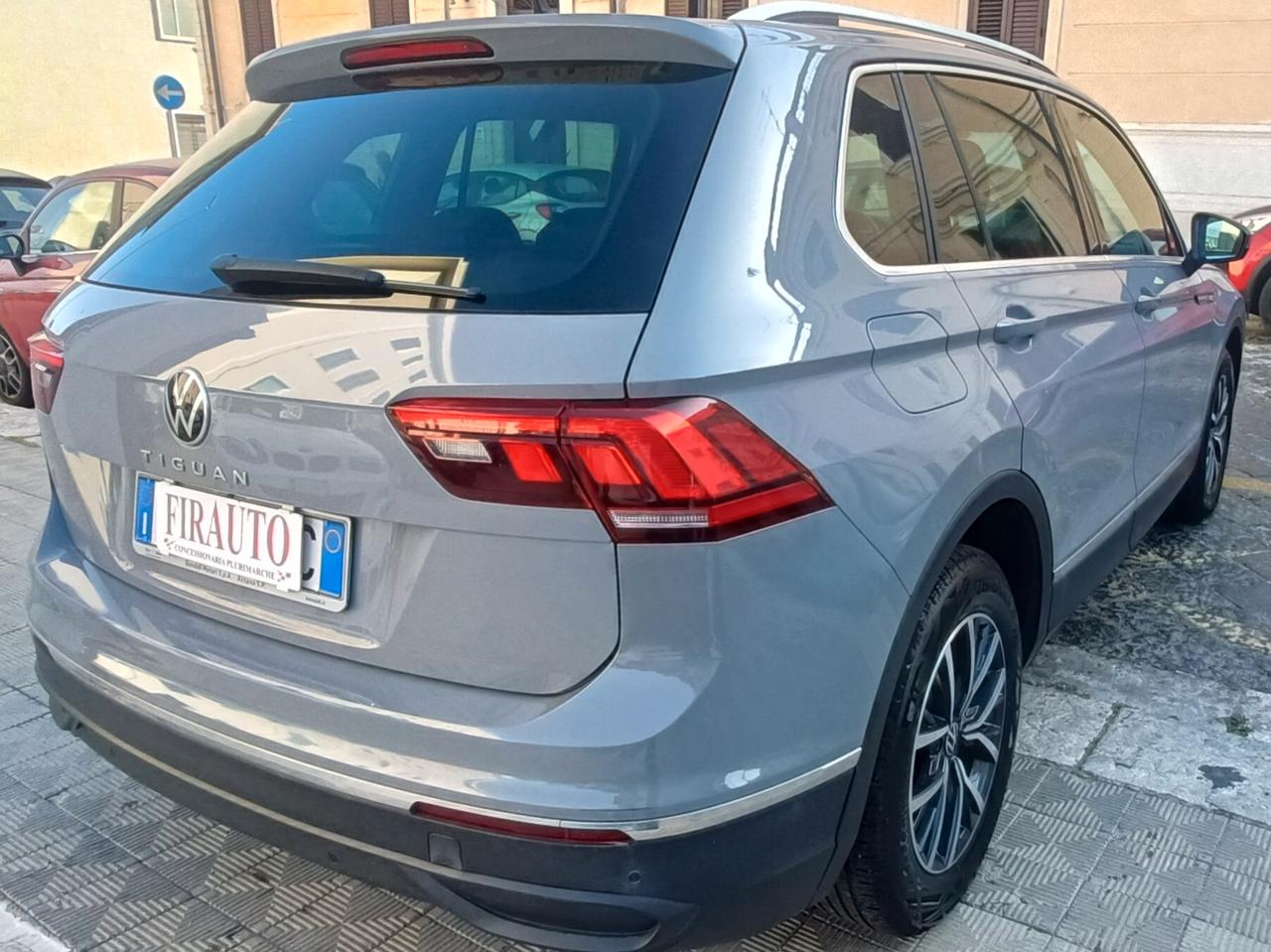 Volkswagen Tiguan 2.0 TDI 150 CV SCR DSG R-Line