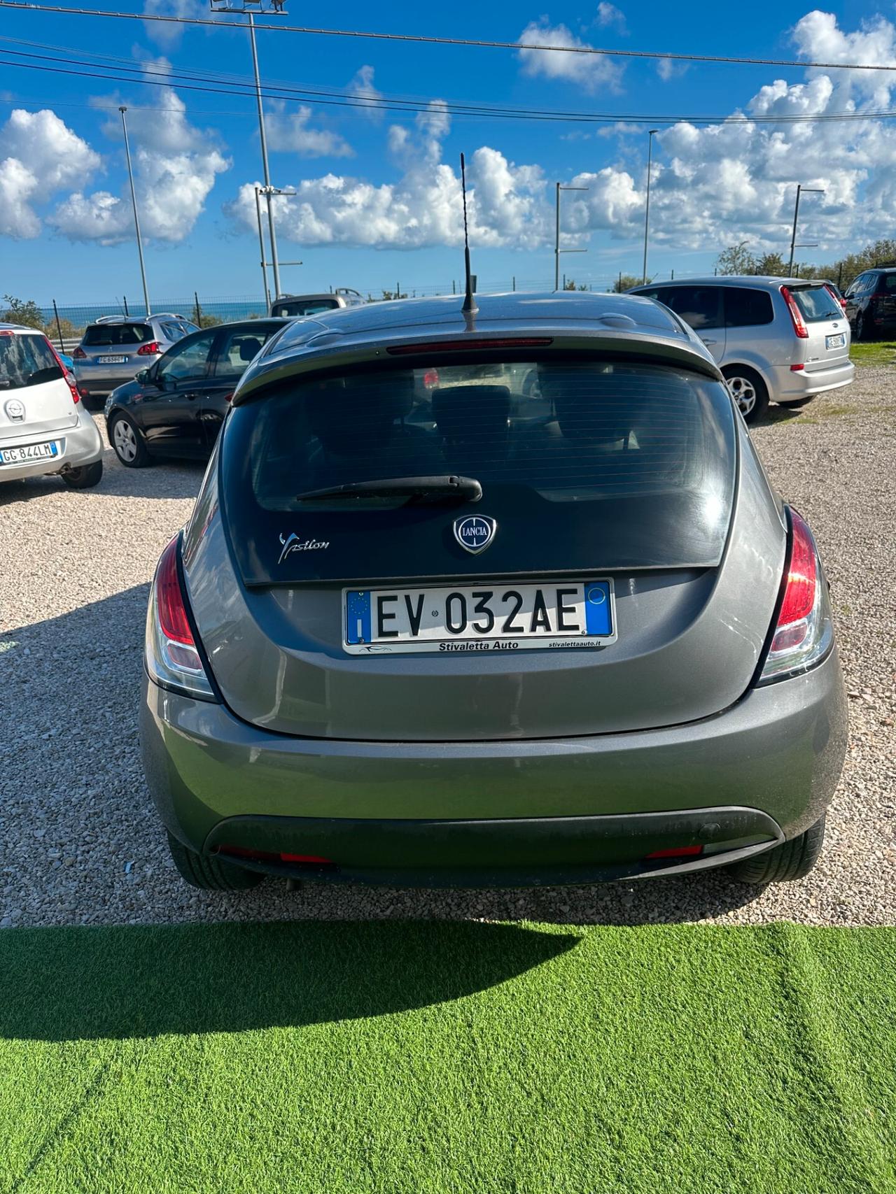 Lancia Ypsilon 1.2 69 CV GPL