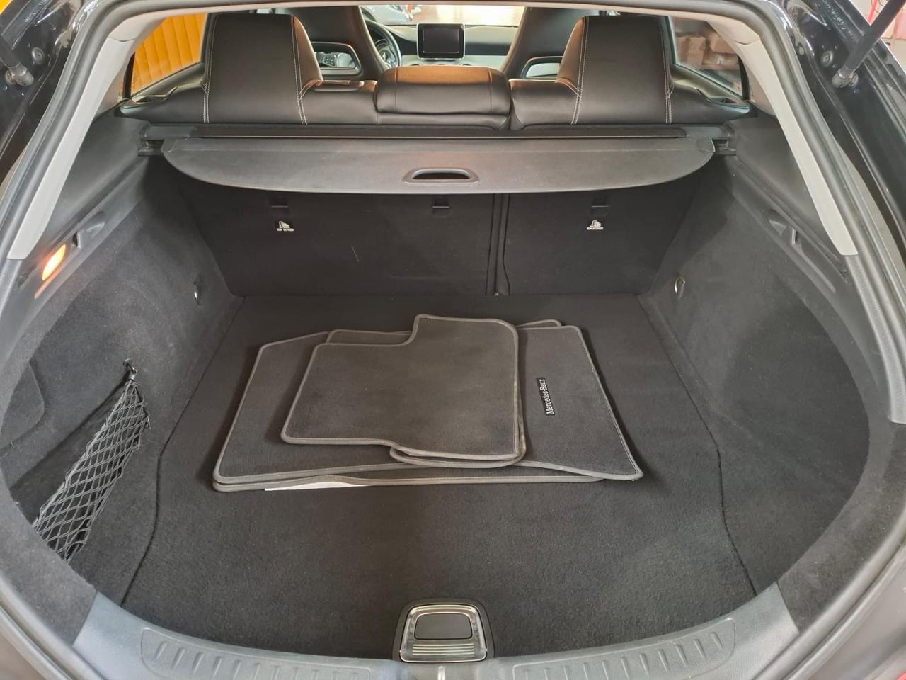 Mercedes-benz CLA 200 d S.W. Premium full optional