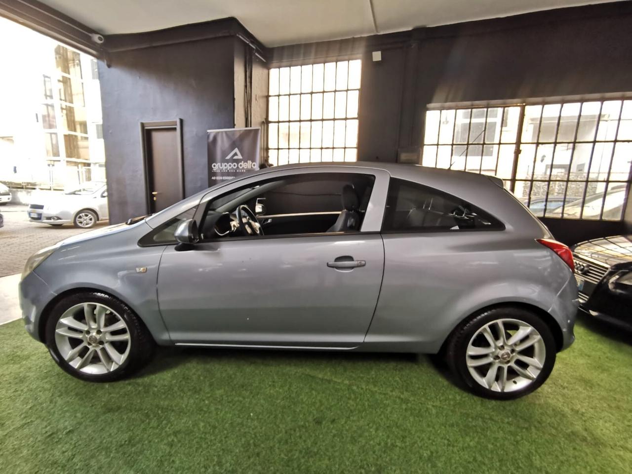 Opel Corsa 1.2 Sport NEOPATENTATI GARANZIA 12 MESI