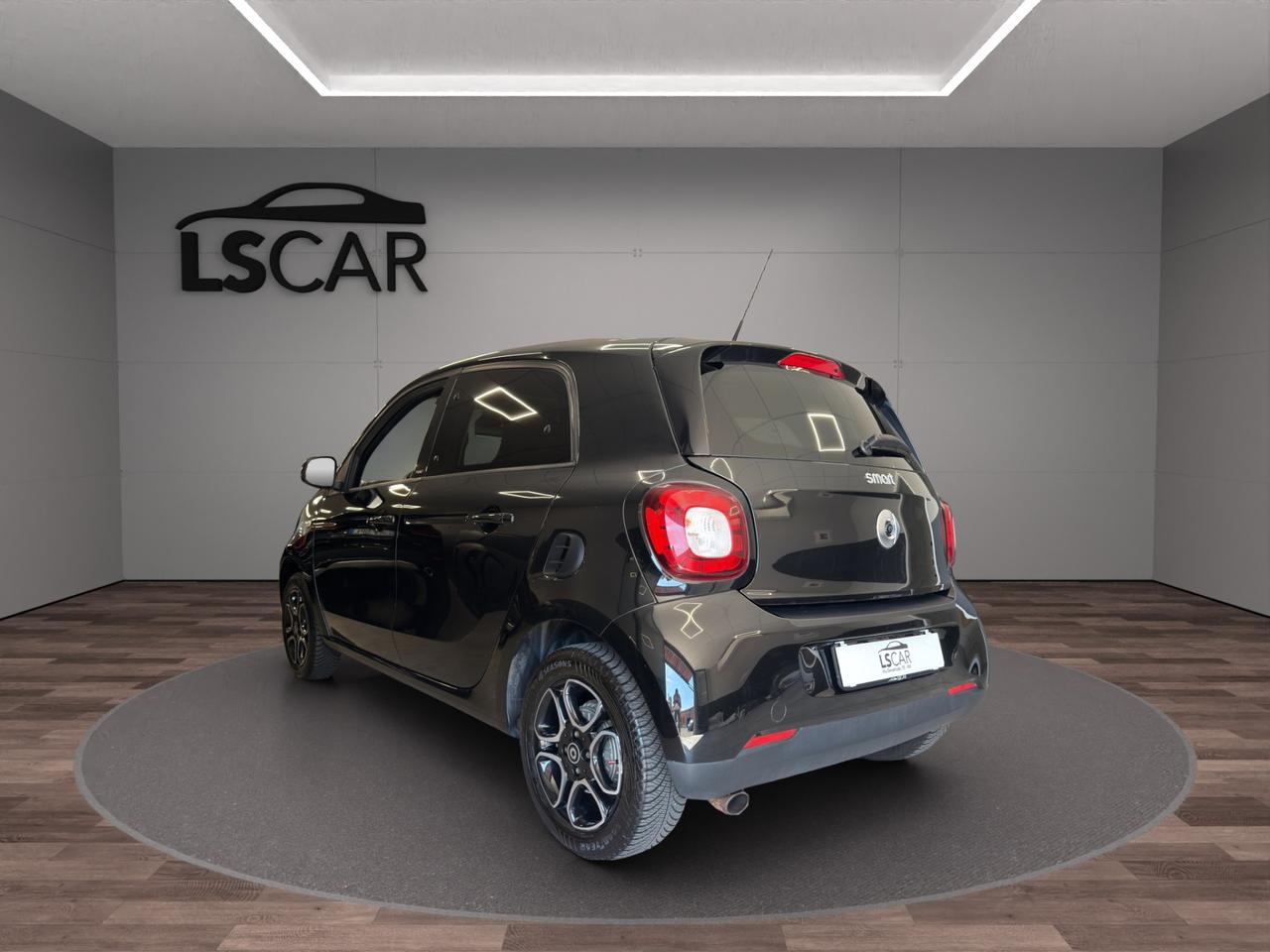 Smart forfour 1.0 Prime 71cv - Unipro - Promo Finanziamento - Schermo - Retrocamera - Tetto panoramico - Sedili riscaldatili