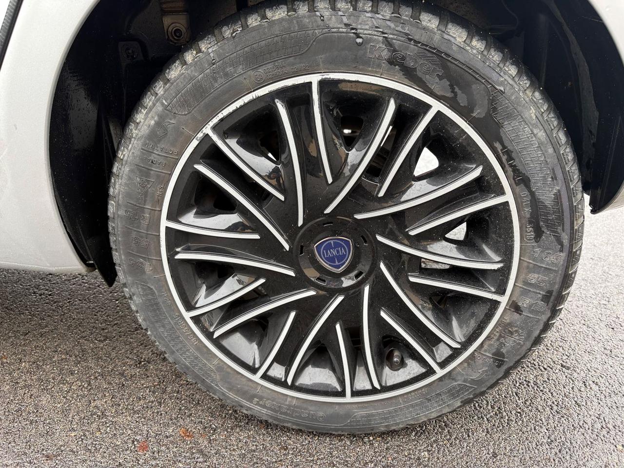 Lancia Ypsilon 1.0 FireFly MHEV Gold #8059