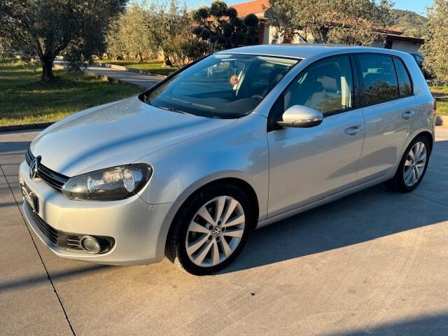 Volkswagen Golf 1.6 TDI DPF DSG 5p. Highline