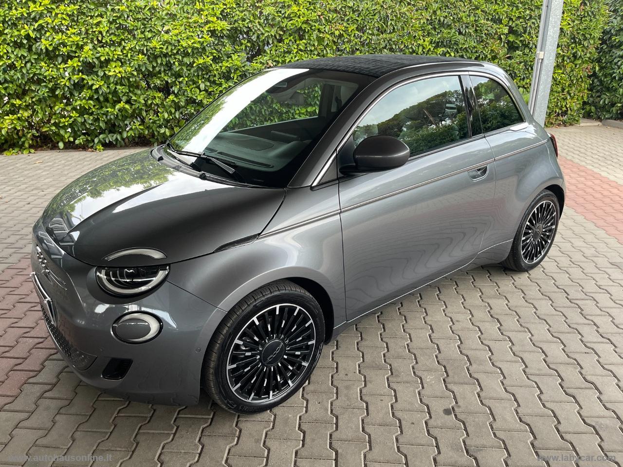 FIAT 500 La Prima Cabrio 42 kWh