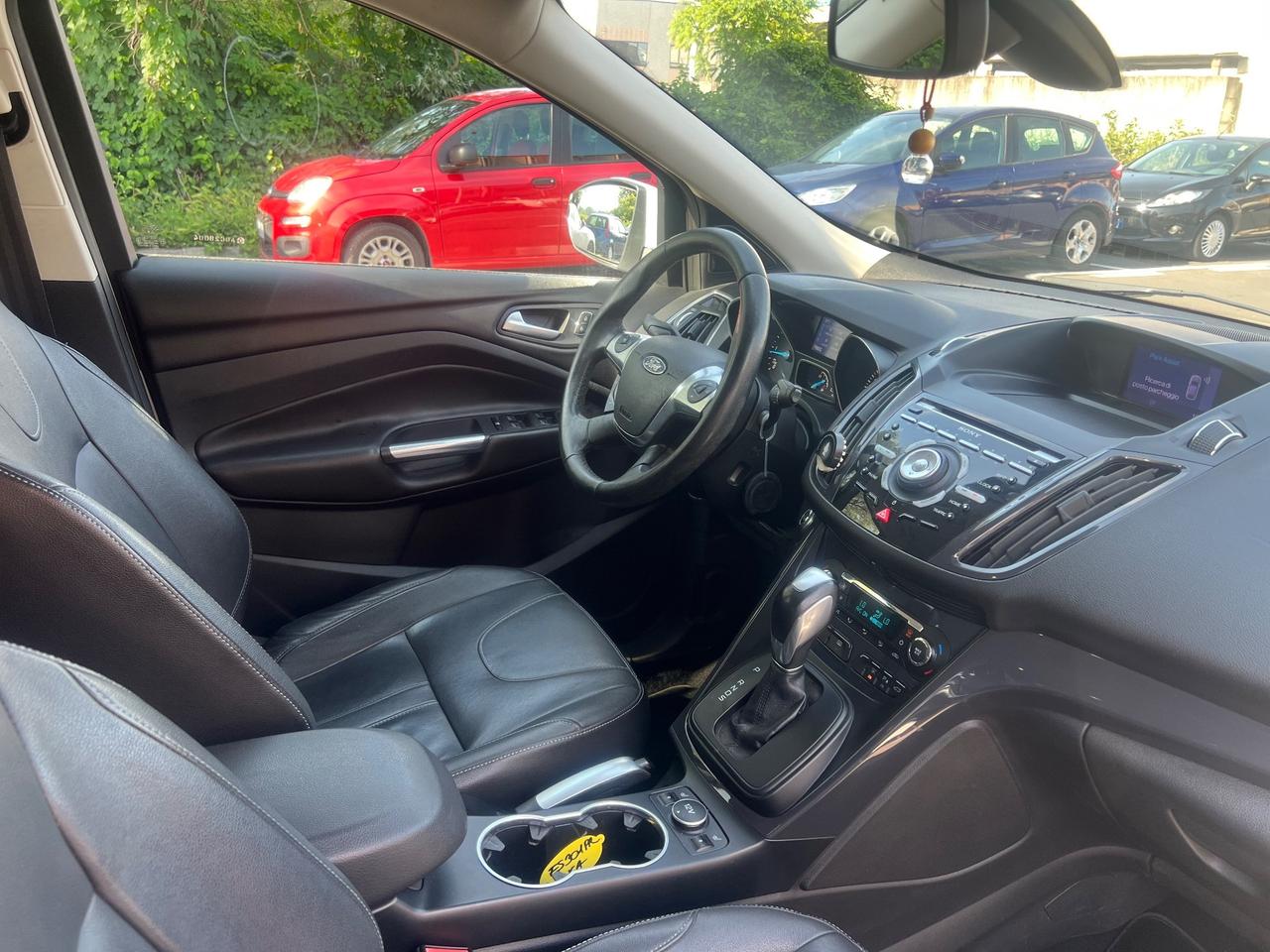 Ford Kuga 2.0 TDCI 140 CV 4WD Powershift Titanium