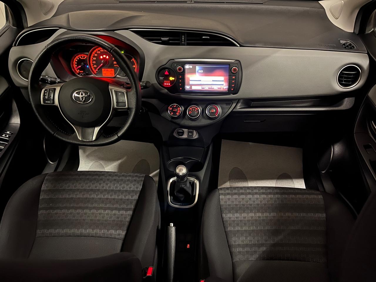 Toyota Yaris 1.0 5 porte Active