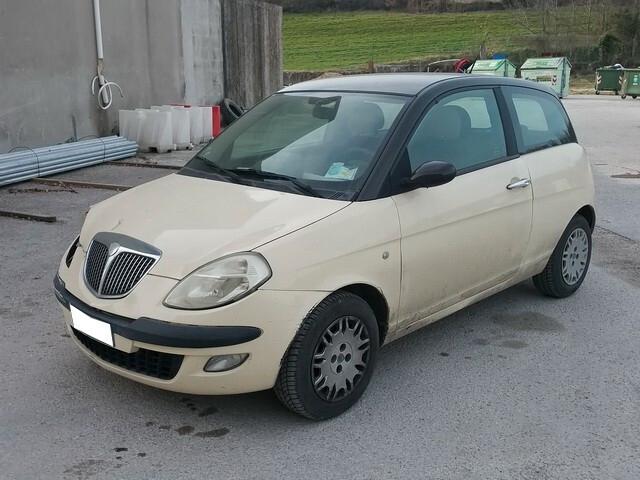 Lancia Ypsilon 1.3 MJT Argento